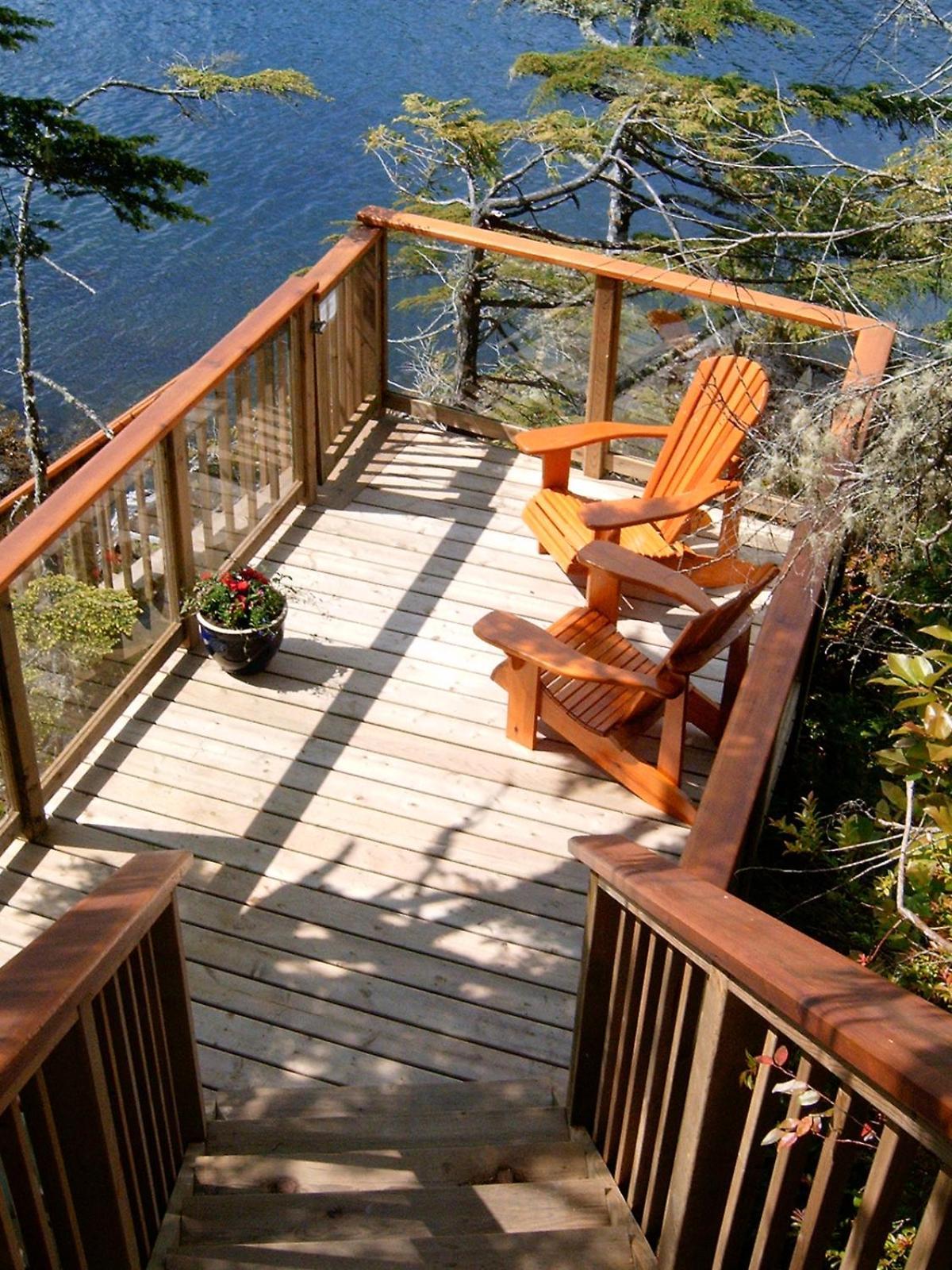Reef Point Oceanfront Bed And Breakfast Ucluelet Esterno foto